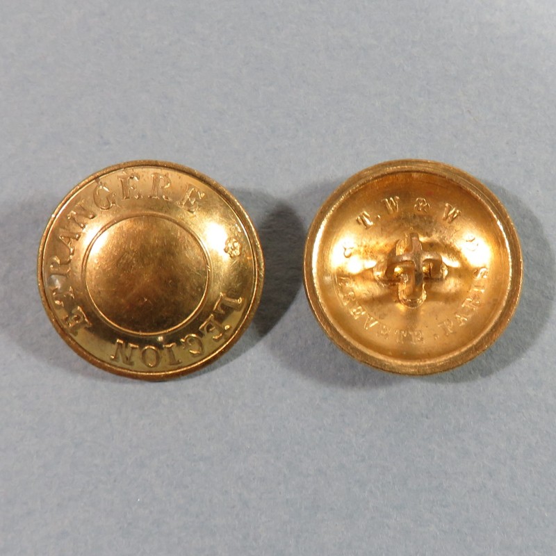 BOUTON INFANTERIE LEGION ETRANGERE DIAMETRE 2.3 cm EPOQUE 1850-1915 GUERRE 1914 - 1918 CAPOTE ET UNIFORME