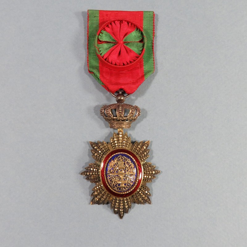 CAMBOGE MEDAILLE D'OFFICIER DE L'ORDRE ROYAL DU CAMBODGE RUBAN DU CAMBODGE ORDRE COLONIAL