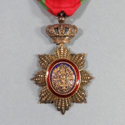 CAMBOGE MEDAILLE D'OFFICIER DE L'ORDRE ROYAL DU CAMBODGE RUBAN DU CAMBODGE ORDRE COLONIAL