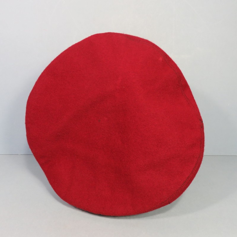 BERET ROUGE ANNEES MODELE 1947 1950 PARACHUTISTES COLONIAUX TAP INDOCHINE FABRICATION EN 3 PARTIES