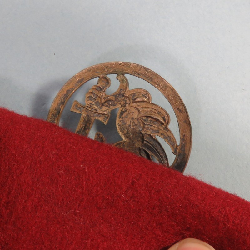 BERET ROUGE ANNEES MODELE 1947 1950 PARACHUTISTES COLONIAUX TAP INDOCHINE FABRICATION EN 3 PARTIES