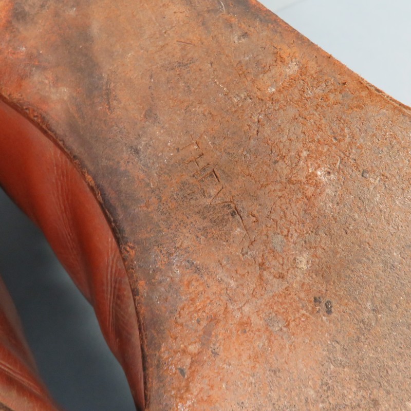 PAIRE DE CHAUSSURES OU BOTTINES EN CUIR VERNIS MARRON POUR OFFICIERS MODELE CIVIL 1900 1914 1931
