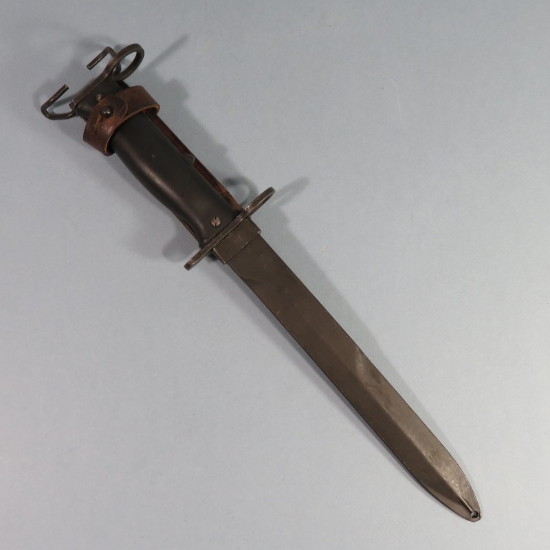 BAIONNETTE FRANCAISE MODELE MAS 49/56 PREMIER MODELE MARQUAGES BAIONNETTE ET FOURREAU IDENTIQUES E HF 1959