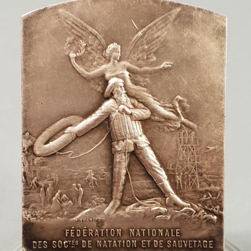 MEDAILLE DE LA FEDERATION NATIONALE DES SOCIETES DE NATATION ET DE SAUVETAGE VERS 1900 GRAVEUR R. BRANGIER EN BRONZE ARGENTE