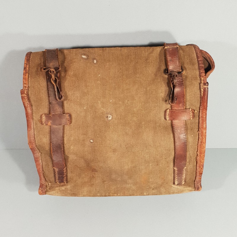 SAC INFERIEUR OU SAC ALLEGE MODELE 1935 JUS DE GRENIER EQUIPEMENT DU FANTASSIN CAMPAGNE 1939 1940