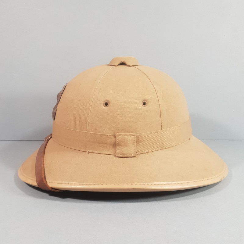 CASQUE COLONIAL GENDARMERIE MODELE 1931 FABRICATION ANNEES 1950 GRENADE ARGENTEE GENDARMERIE COLONIALE