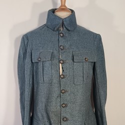 VESTE D'UNIFORME SOUS OFFICIER MODELE 1914-15 EN DRAP BLEU HORIZON SANS DOUBLURE DEBUT DE LA GUERRE 1914 1918