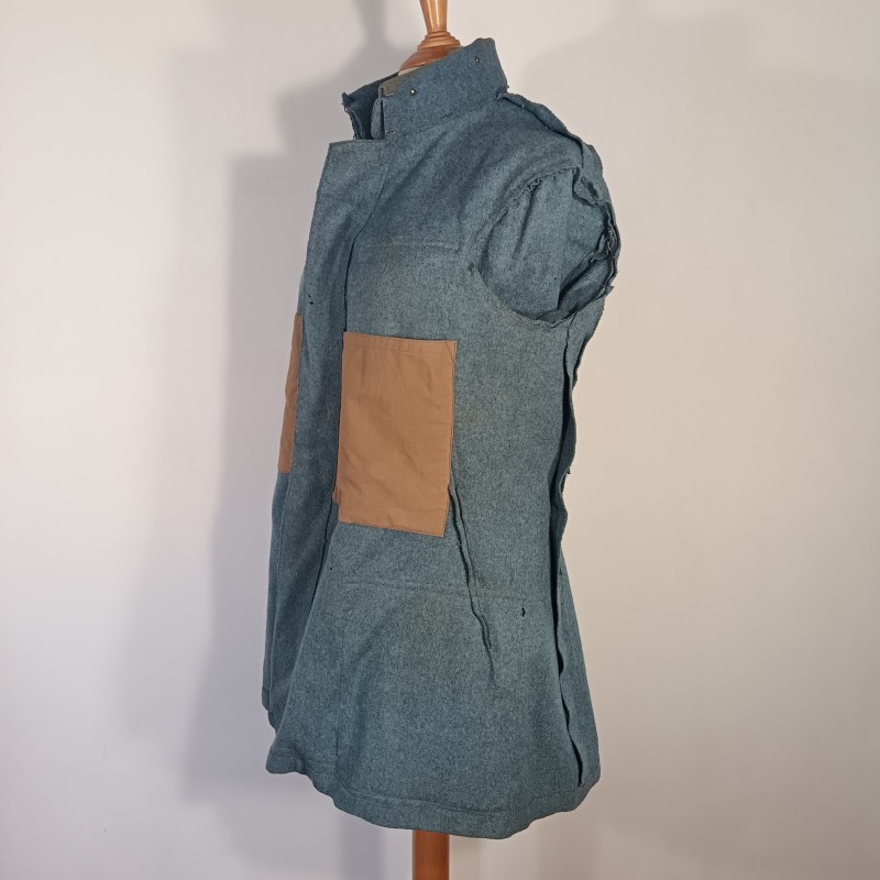 VESTE D'UNIFORME SOUS OFFICIER MODELE 1914-15 EN DRAP BLEU HORIZON SANS DOUBLURE DEBUT DE LA GUERRE 1914 1918