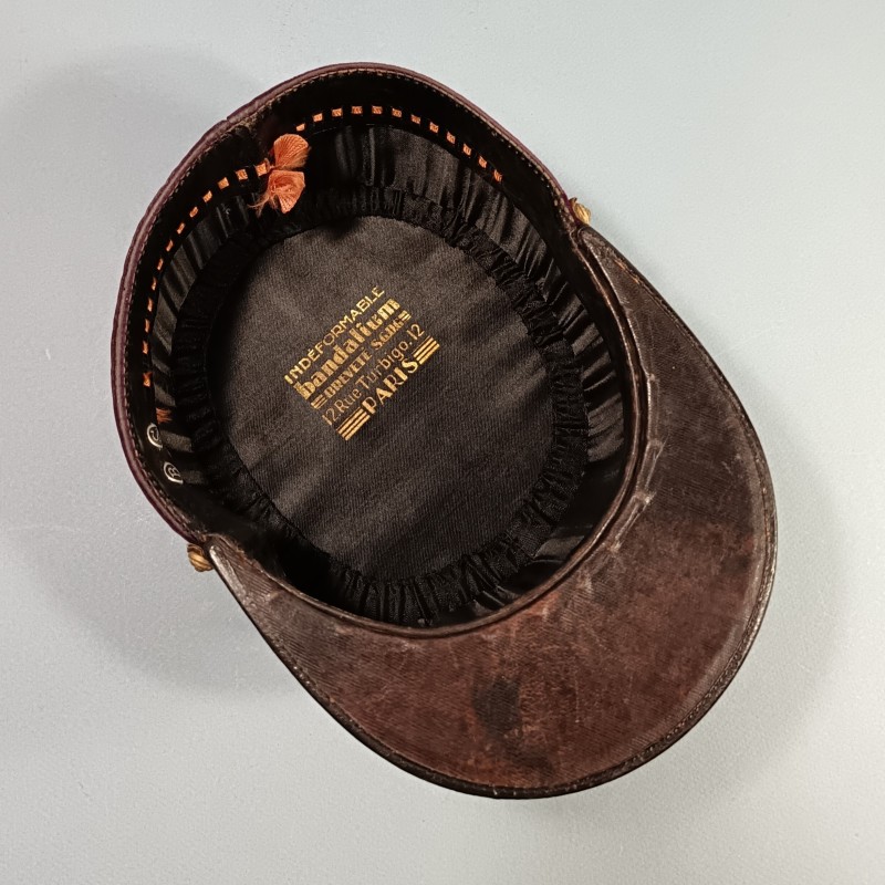 KEPI MODELE 1919 1931 DE LIEUTENANT OU INTERNE POUR DENTISTE DU SERVICE DE SANTE TAILLE 57 VELOUR VIOLET PRUNE