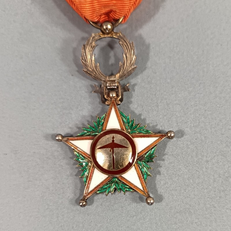 MAROC MEDAILLE D'OFFICIER DE L'ORDRE DU OUISSAM ALAOUITE EN COFFRET WISSAM ORDER OF MOROCCO OFFICER MEDAL