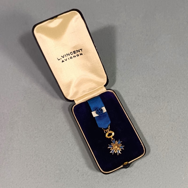 SUPERBE !! FRANCE REDUCTION DE LA MEDAILLE DE COMMANDEUR DE L'ORDRE NATIONAL DU MERITE ONM FABRICATION EN OR ET BRILLANTS