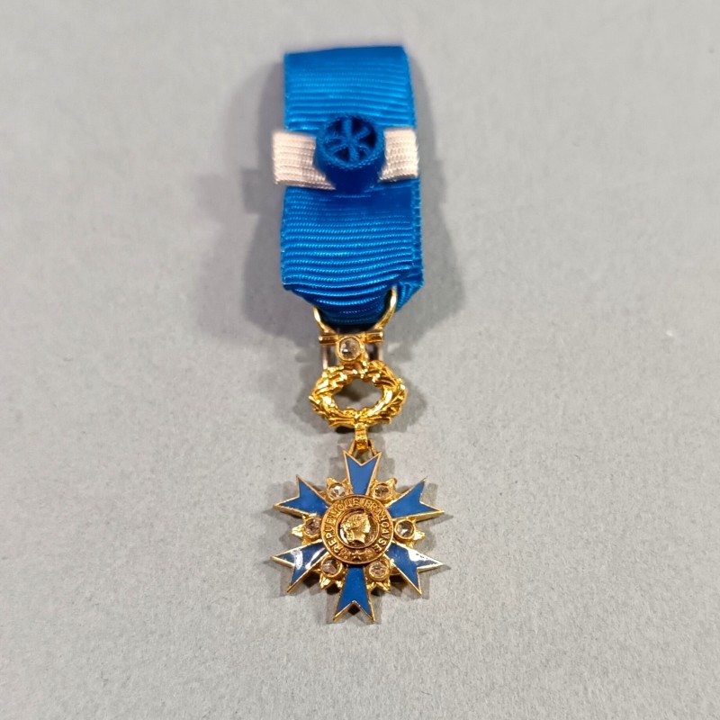 SUPERBE !! FRANCE REDUCTION DE LA MEDAILLE DE COMMANDEUR DE L'ORDRE NATIONAL DU MERITE ONM FABRICATION EN OR ET BRILLANTS