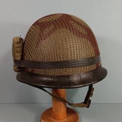 CASQUE FRANCAIS MODELE 1951 AVEC CAMOUFLAGE ET PANSEMENT ETAT NEUF DE STOCK LOURD M.A.MOU 1953 ET LINER THIBAULT 1952
