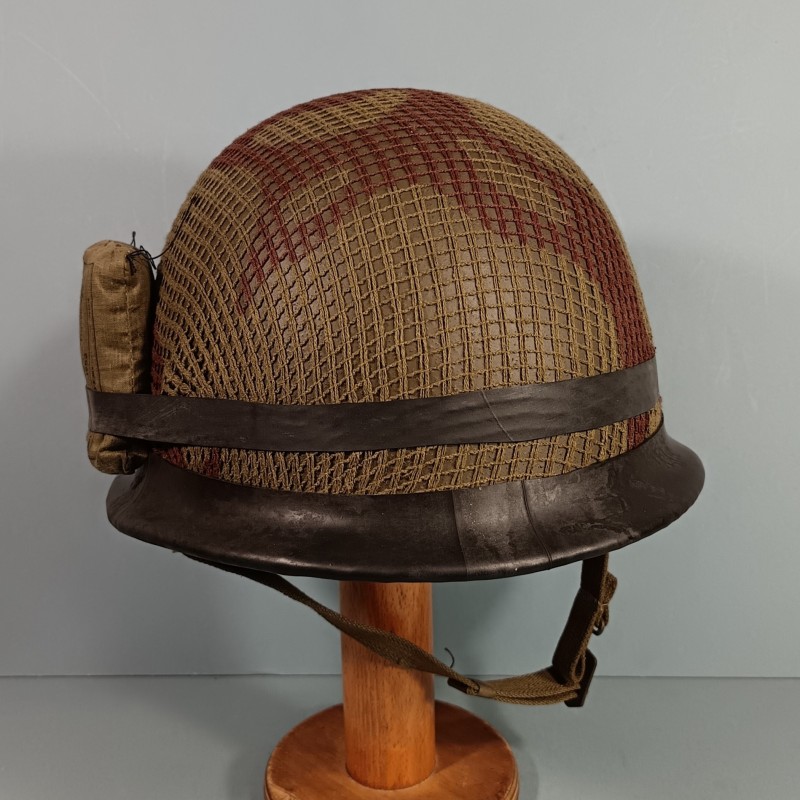 CASQUE FRANCAIS MODELE 1951 AVEC CAMOUFLAGE ET PANSEMENT ETAT NEUF DE STOCK LOURD M.A.MOU 1953 ET LINER THIBAULT 1952