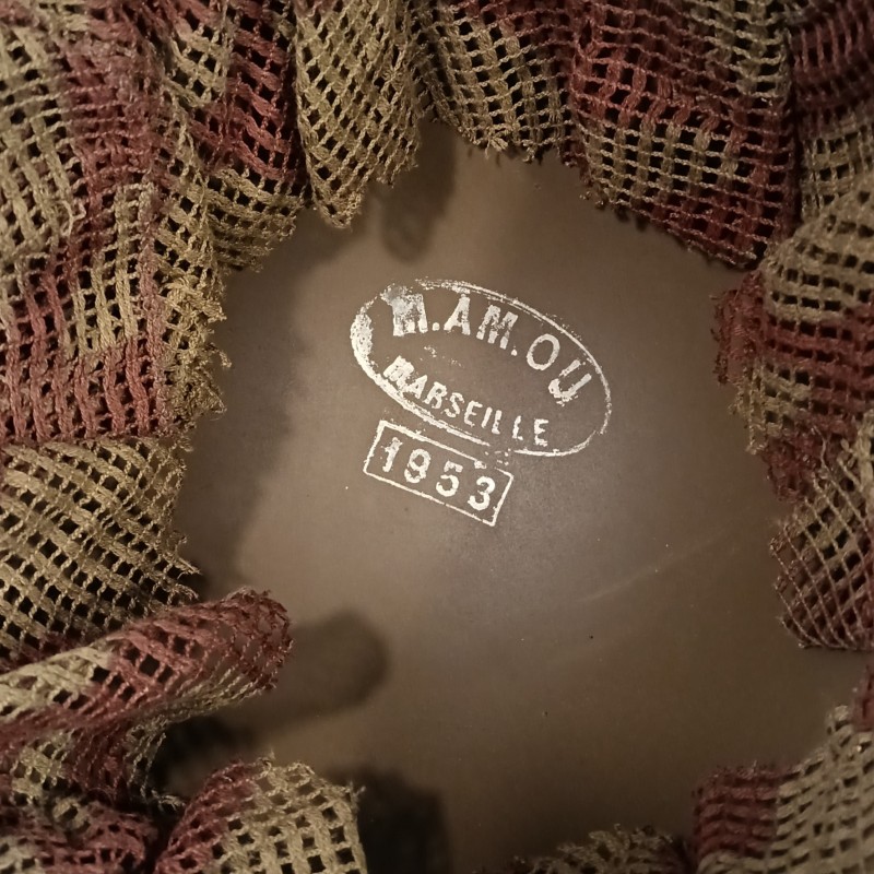 CASQUE FRANCAIS MODELE 1951 AVEC CAMOUFLAGE ET PANSEMENT ETAT NEUF DE STOCK LOURD M.A.MOU 1953 ET LINER THIBAULT 1952