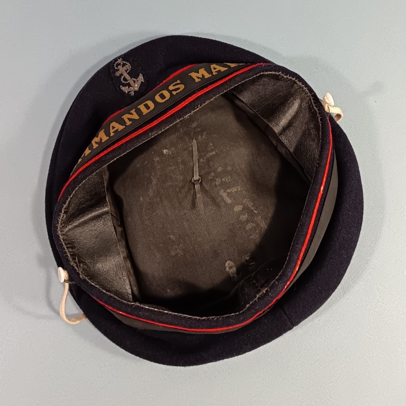BACHI MARINE NATIONALE FRANCAISE AVEC BANDEAU DES COMMANDOS MARINE DATE 1955 TAILLE 57