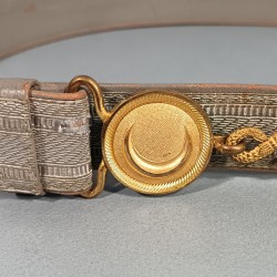 CEINTURON BLEU CIEL POUR TENUE D'OFFICIER DES TIRAILLEURS DE TYPE 1931 BOUCLE DOREES AVEC CROISSANTS MODELE 1945 RTA