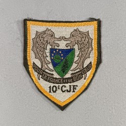 INSIGNE TISSU CHANTIERS DE JEUNESSE CJF 10 LA FRANCE DE BON COEUR (ISERE)