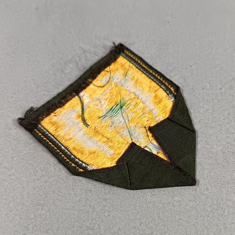 INSIGNE TISSU CHANTIERS DE JEUNESSE CJF 10 LA GRANDE CHARTREUSE LA FRANCE DE BON COEUR (ISERE)
