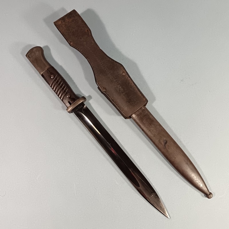 BAIONNETTE ALLEMANDE 98K AVEC SON CUIR FOURREAU ET BAIONNETTE MEME NUMERO ENSEMBLE DATE 1941