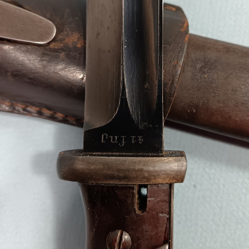 BAIONNETTE ALLEMANDE 98K AVEC SON CUIR FOURREAU ET BAIONNETTE MEME NUMERO ENSEMBLE DATE 1941