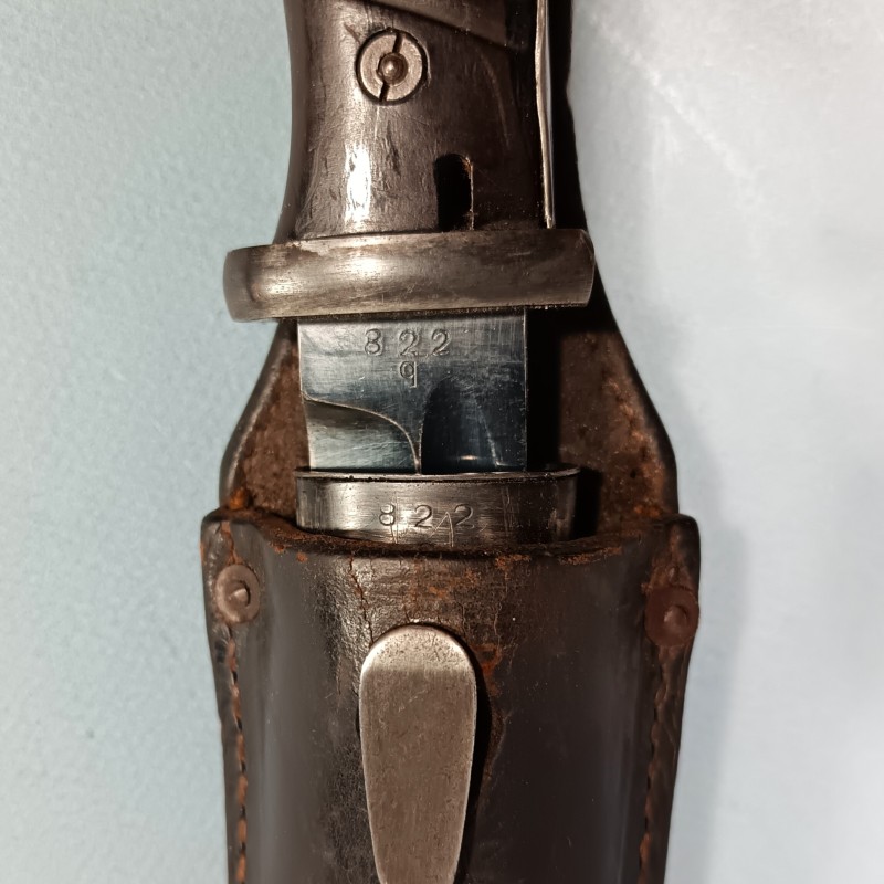 BAIONNETTE ALLEMANDE 98K AVEC SON CUIR FOURREAU ET BAIONNETTE MEME NUMERO ENSEMBLE DATE 1941