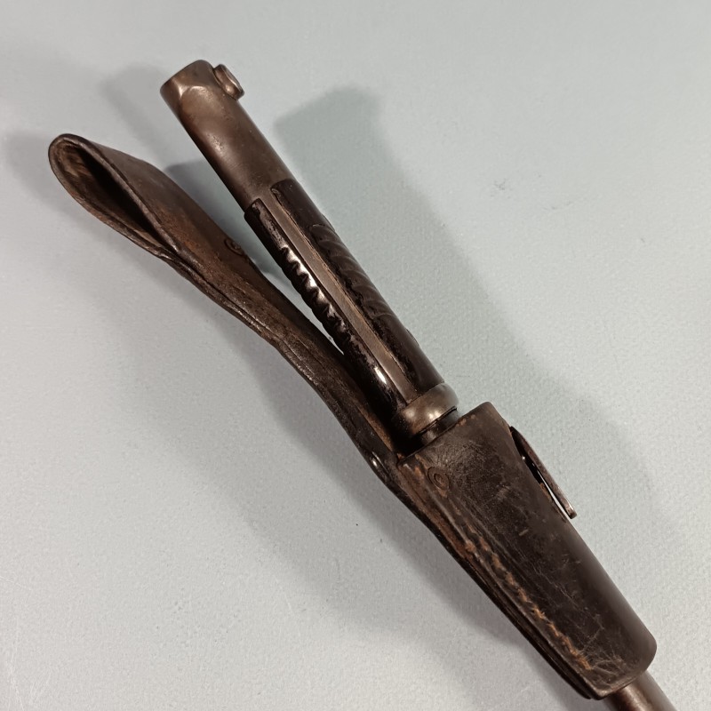 BAIONNETTE ALLEMANDE 98K AVEC SON CUIR FOURREAU ET BAIONNETTE MEME NUMERO ENSEMBLE DATE 1941