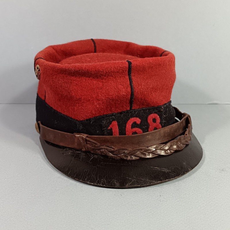 SUPERBE KEPI TROUPE DU 168 ème REGIMENT D'INFANTERIE DE LIGNE MODELE 1884 CHIFFRES ROUGES COUSUS JUGULAIRE TRESSEE TAILLE 57