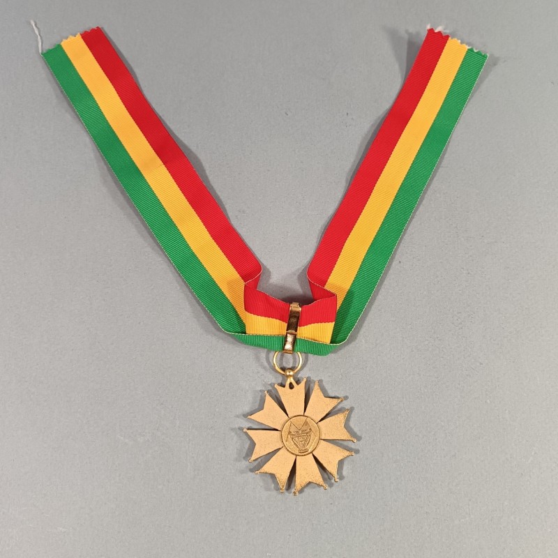 RWANDA MEDAILLE DE COMMANDEUR DE L'ORDRE DES MILLE COLLINES THOUSAND HILLS ORDER MEDAL