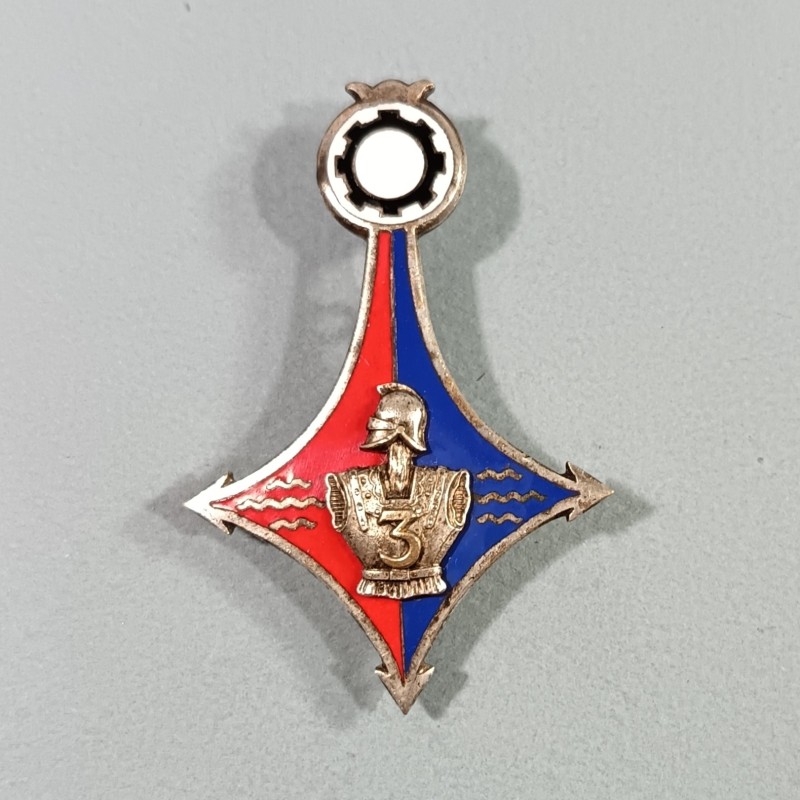 INSIGNE MILITAIRE 3 ème REGIMENT DU GENIE CROIX D'AGADES SAHARIEN FABRICATION CHOBILLON