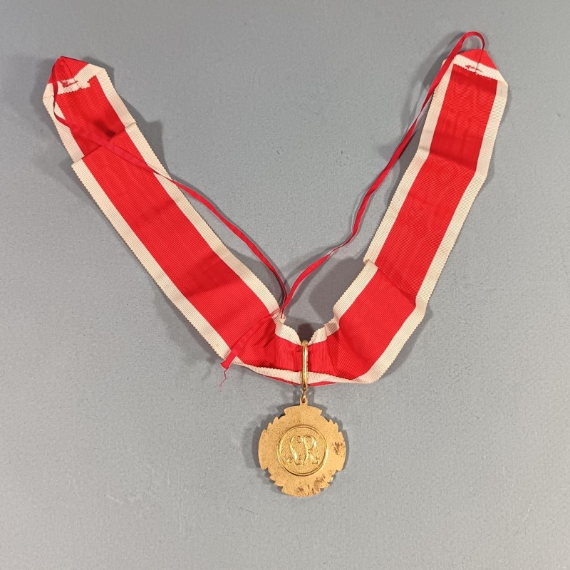 BURUNDI MEDAILLE DE COMMANDEUR ORDRE ROYAL DU PRINCE LOUIS RWAGASORE KING ORDER MEDAL