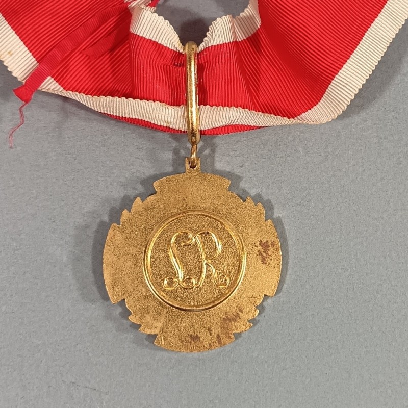 BURUNDI MEDAILLE DE COMMANDEUR ORDRE ROYAL DU PRINCE LOUIS RWAGASORE KING ORDER MEDAL