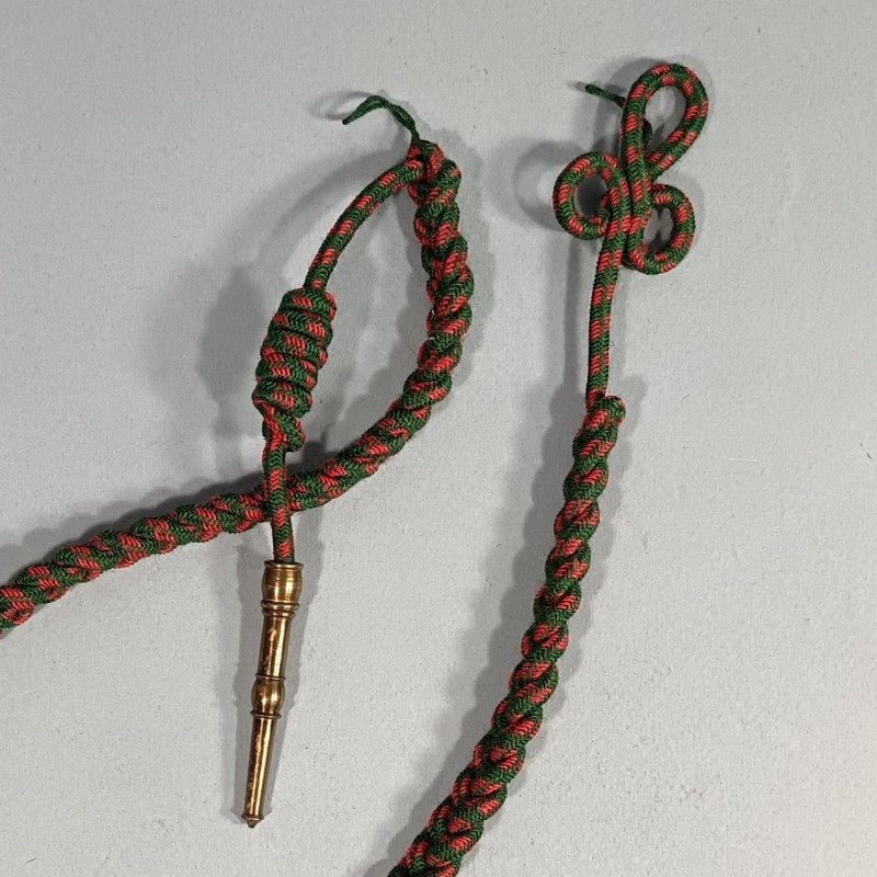 FOURRAGERE REGLEMENTAIRE DE LA CROIX DE GUERRE FERRET DORE FABRICATION ANCIENNE 1914-18 OU  1939-45