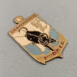 INSIGNE MILITAIRE 1 ER BMEO BATAILLON DE MARCHE EN EXTREME ORIENT FABRICATION EN ARGENT PEINTE LOCALE INDOCHINE