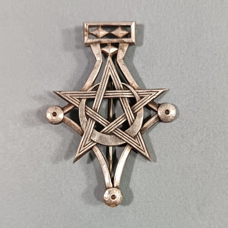 INSIGNE MILITAIRE DIVISION DES CONFINS ALGERO MAROCAINS SAHARIEN CROIX D'AGADES FABRICATION DRAGO BERANGER