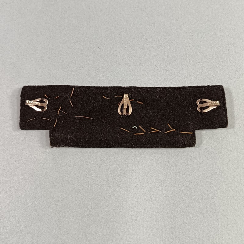 BARRETTE DE RAPPEL D'UN PLACARD DE 8 MEDAILLES D'UN ANCIEN OFFICIER DE LA GUERRE 1939 1945 L'ARMEE DE LIBERATION