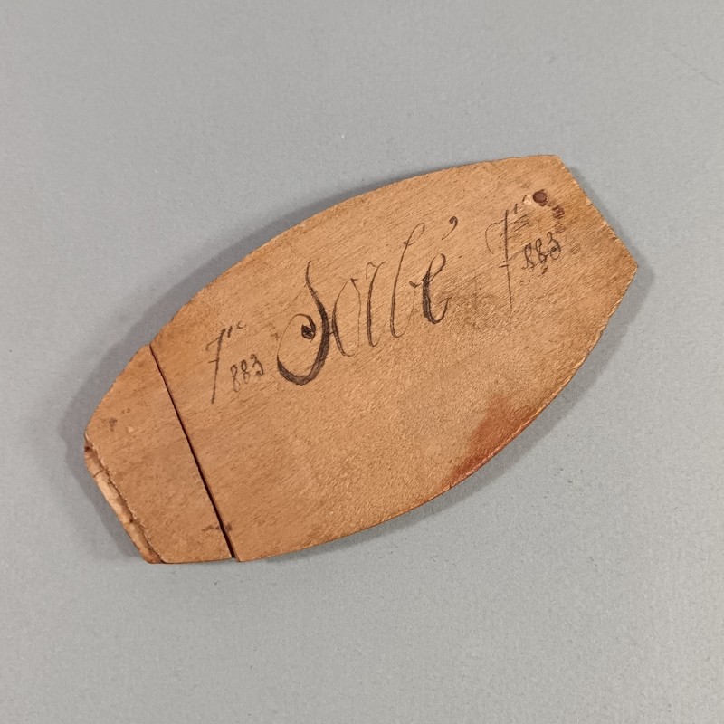 PETIT MIROIR DES POILUS OU DE TRANCHEE EQUIPEMENT DES SOLDAT DE LA GRANDE GUERRE 1914 1918