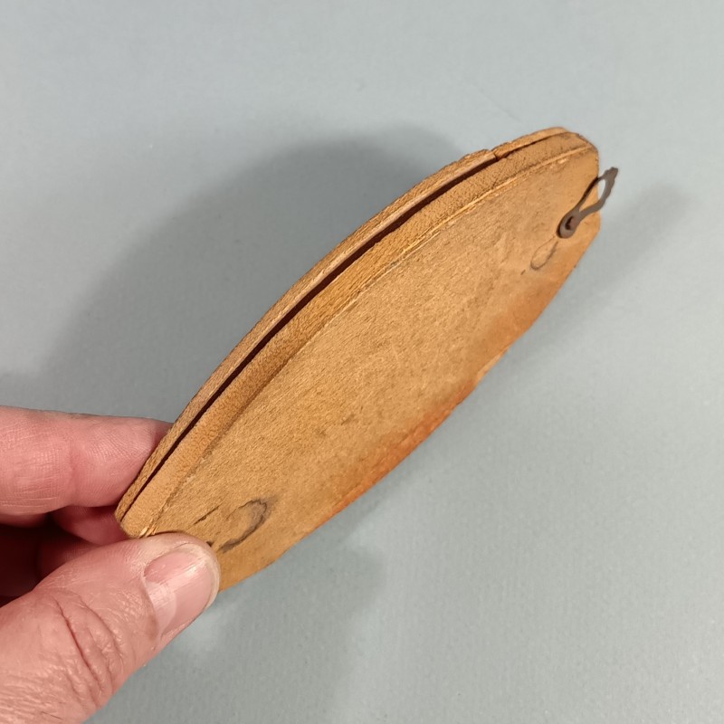 PETIT MIROIR DES POILUS OU DE TRANCHEE EQUIPEMENT DES SOLDAT DE LA GRANDE GUERRE 1914 1918