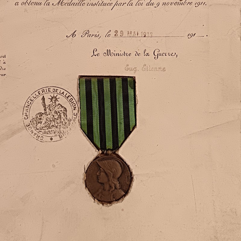 DIPLOME ET MEDAILLES DES ANCIENS COMBATTANTS GUERRE DE 1870 1871 ATTRIBUEE A UN SOLDAT DE LA GARDE MOBILE DES BOUCHES DU RHONE