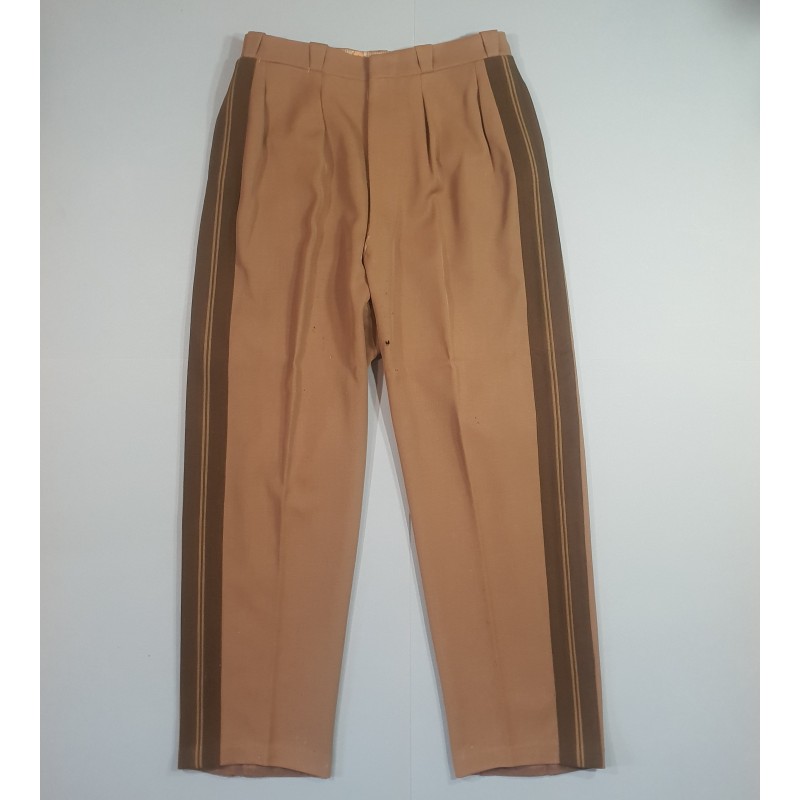 UNIFORME MODELE 1939 D'UN COLONEL DE CAVALERIE ETAT MAJOR VESTE ET PANTALON FABRICATION NOMINATIVE DATEE 1953