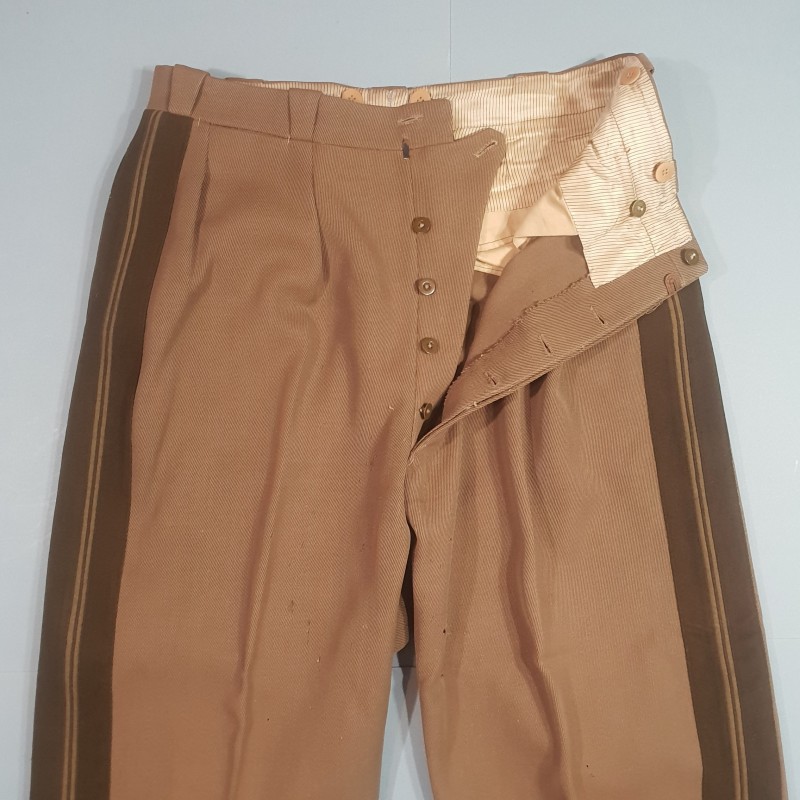 UNIFORME MODELE 1939 D'UN COLONEL DE CAVALERIE ETAT MAJOR VESTE ET PANTALON FABRICATION NOMINATIVE DATEE 1953