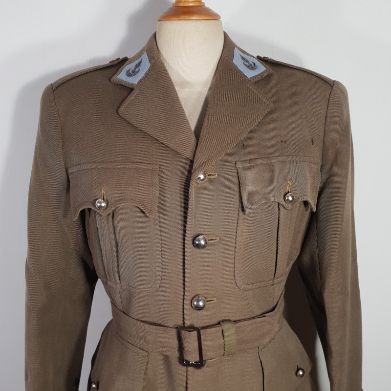 UNIFORME MODELE 1939 D'UN OFFICIER ECOLE DE CAVALERIE ETAT MAJOR TROUPES D'AFRIQUE VESTE ET PANTALON TIRAILLEURS
