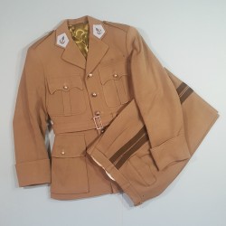 UNIFORME MODELE 1939 D'UN OFFICIER ECOLE DE CAVALERIE ETAT MAJOR TROUPES D'AFRIQUE VESTE ET PANTALON TIRAILLEURS