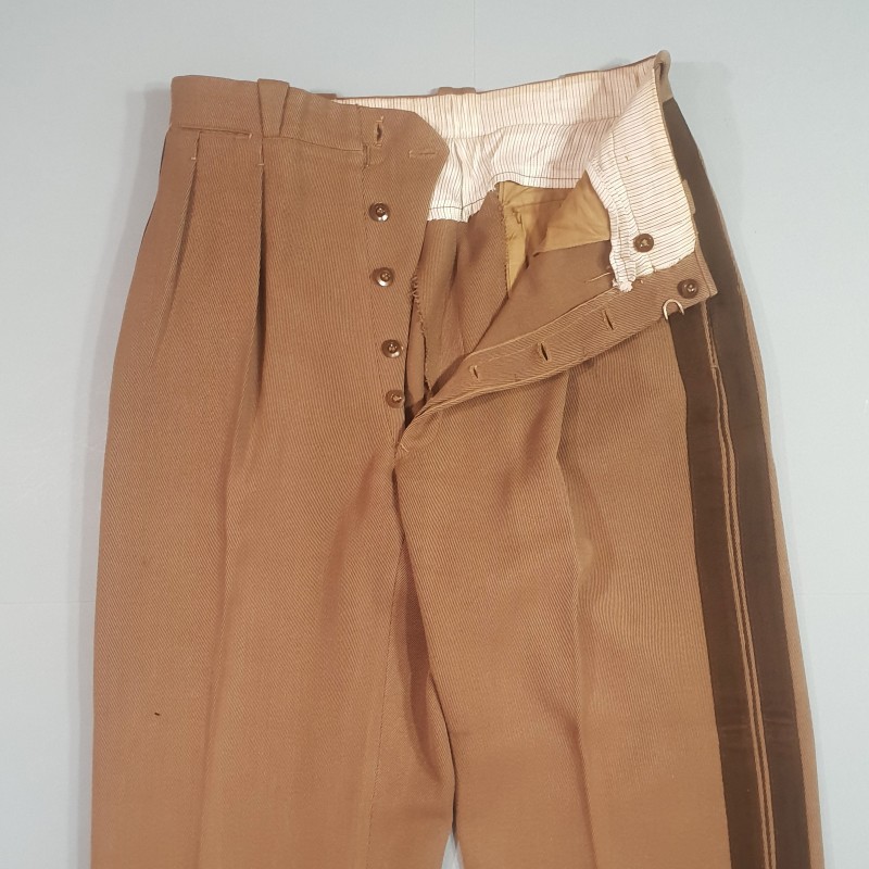 UNIFORME MODELE 1939 D'UN OFFICIER ECOLE DE CAVALERIE ETAT MAJOR TROUPES D'AFRIQUE VESTE ET PANTALON TIRAILLEURS
