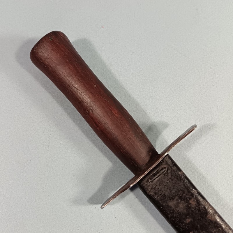 COUTEAU DE TRANCHEES VENGEUR DE 1870 FABRICATION MARQUEE GONON 41 GUERRE 1914 1918 NETTOYEUR DE TRANCHEES