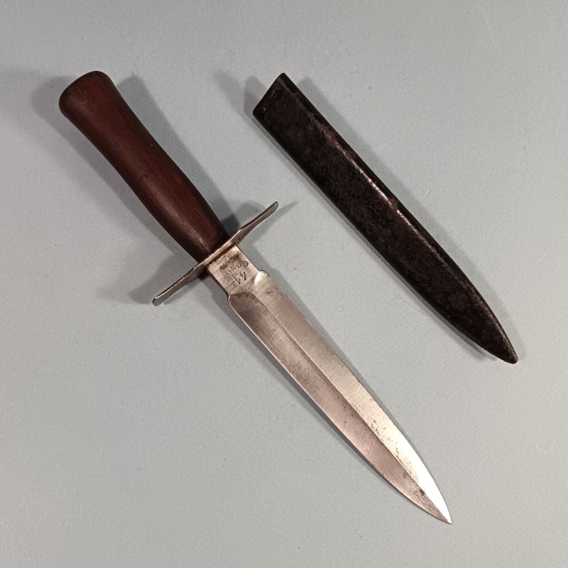 COUTEAU DE TRANCHEES VENGEUR DE 1870 FABRICATION MARQUEE GONON 41 GUERRE 1914 1918 NETTOYEUR DE TRANCHEES