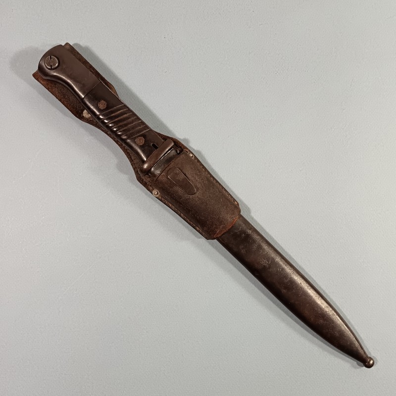 BAIONNETTE ALLEMANDE 98K AVEC SON CUIR FOURREAU ET BAIONNETTE MEME NUMERO DATE 1940 CUIR REGIMENTE LUFTWAFFE