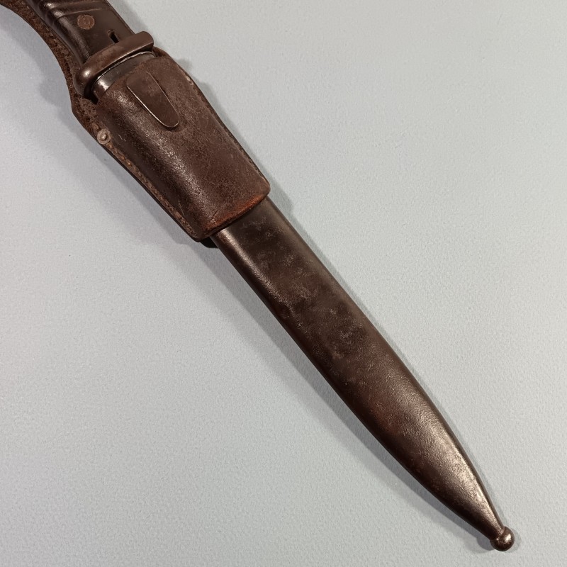 BAIONNETTE ALLEMANDE 98K AVEC SON CUIR FOURREAU ET BAIONNETTE MEME NUMERO DATE 1940 CUIR REGIMENTE LUFTWAFFE