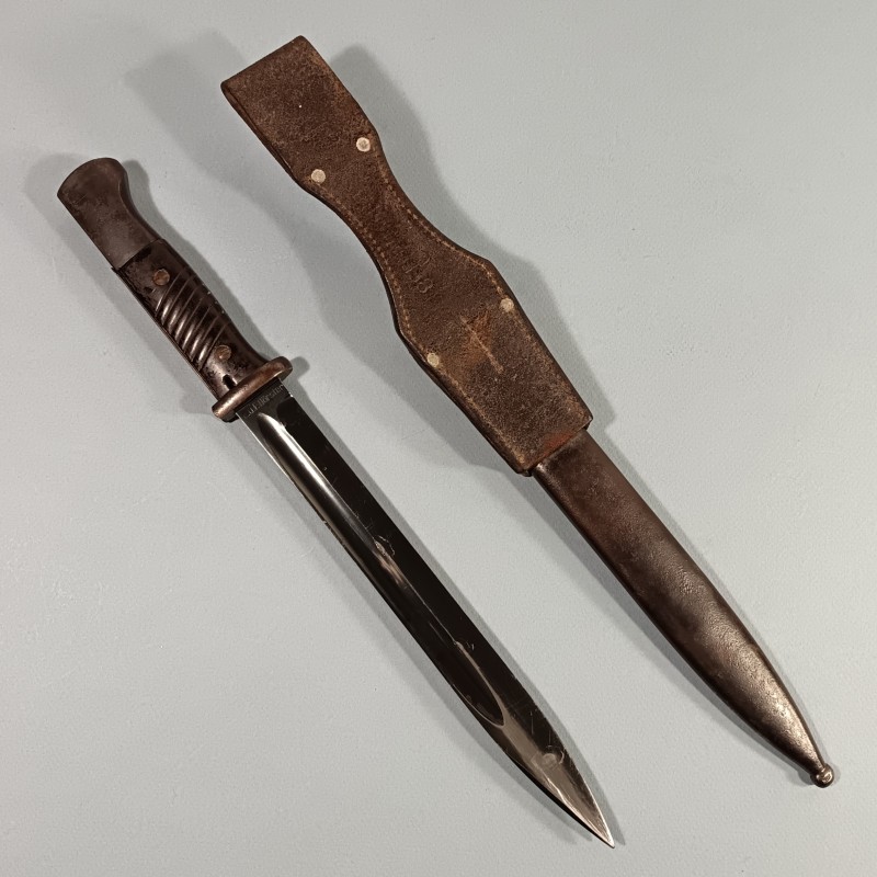 BAIONNETTE ALLEMANDE 98K AVEC SON CUIR FOURREAU ET BAIONNETTE MEME NUMERO DATE 1940 CUIR REGIMENTE LUFTWAFFE