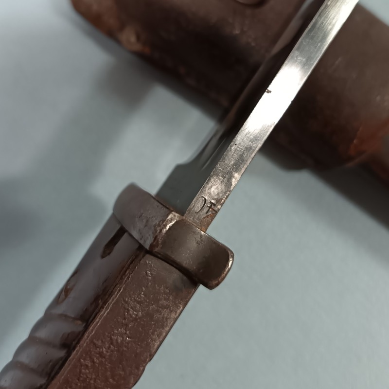 BAIONNETTE ALLEMANDE 98K AVEC SON CUIR FOURREAU ET BAIONNETTE MEME NUMERO DATE 1940 CUIR REGIMENTE LUFTWAFFE